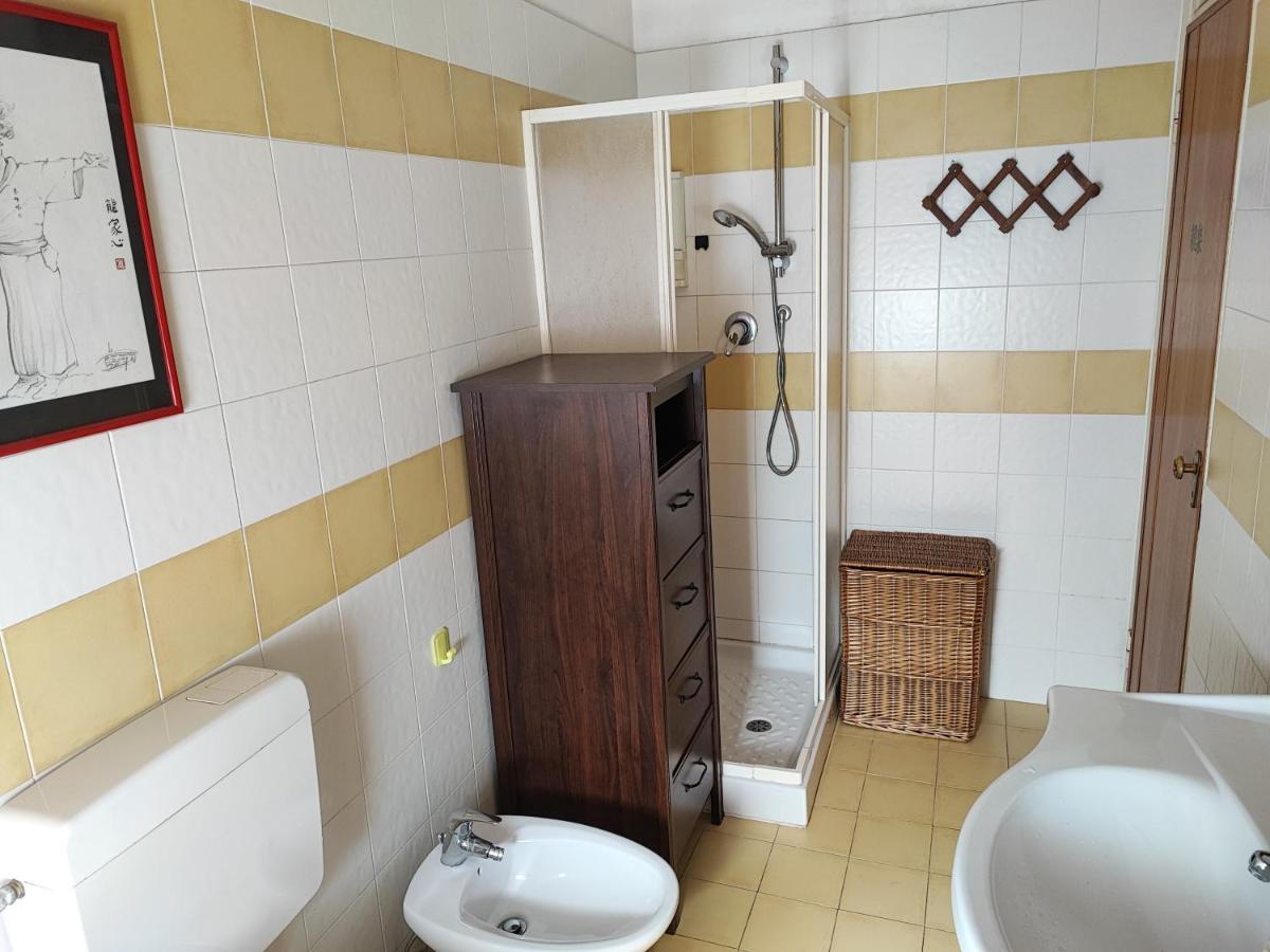 Appartamento Chic Vista Lago - Casa Janis 베르바니아 외부 사진