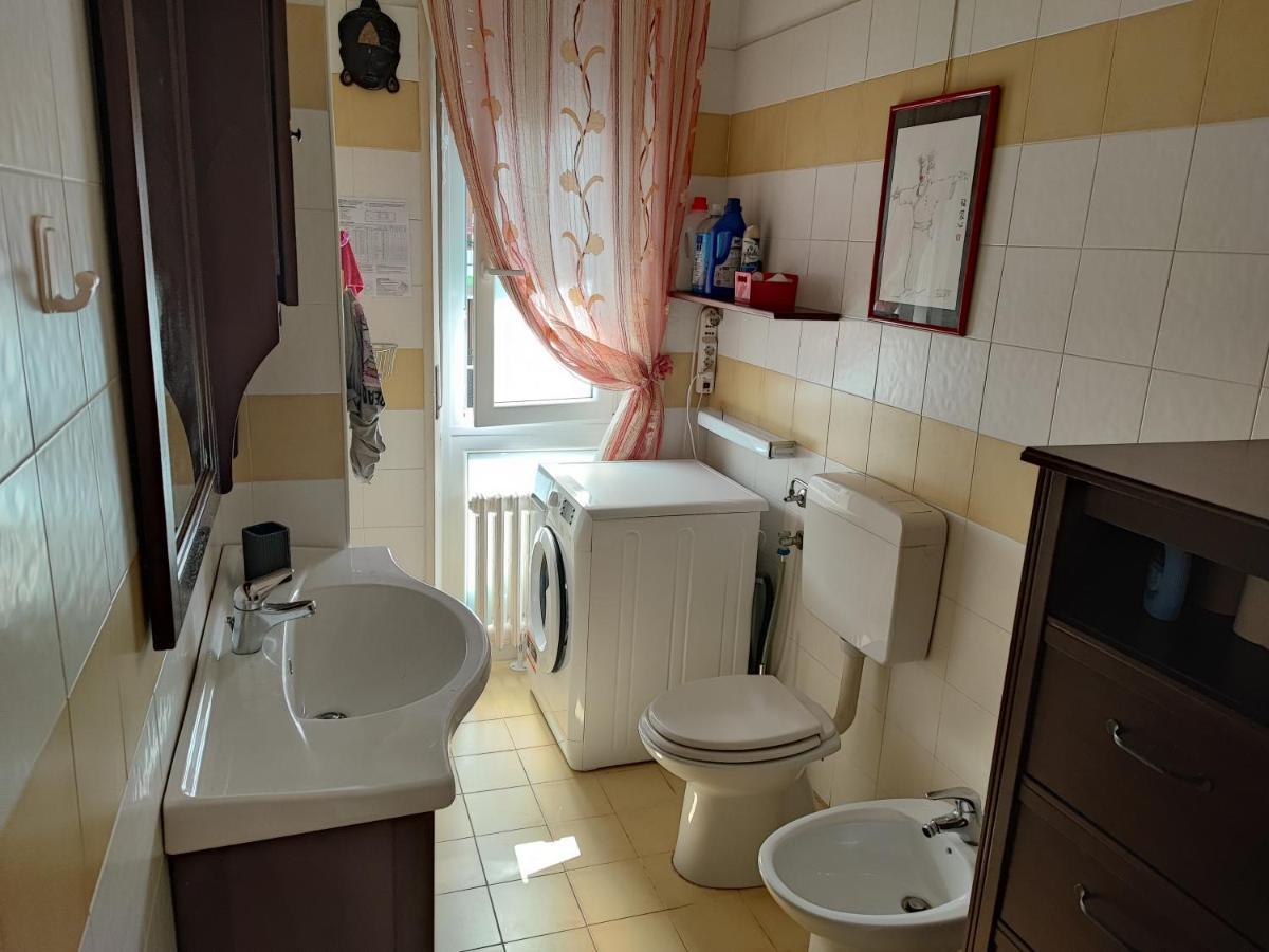 Appartamento Chic Vista Lago - Casa Janis 베르바니아 외부 사진