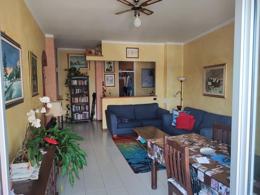 Appartamento Chic Vista Lago - Casa Janis 베르바니아 외부 사진